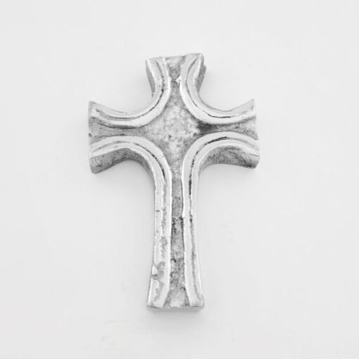 Cruz Rayas Cortadas mini de pewter artesanal