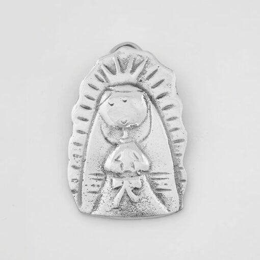 Virgencita Plis mini de pewter con colgadera artesanal