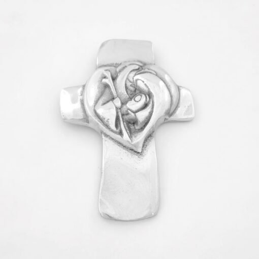 Cruz Sagrada Familia de pewter, símbolo de fe y unión familiar.
