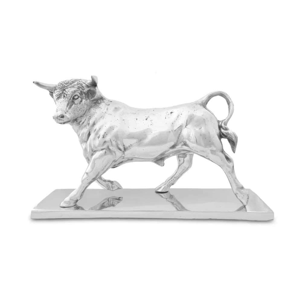 Adorno Toro de Pewter