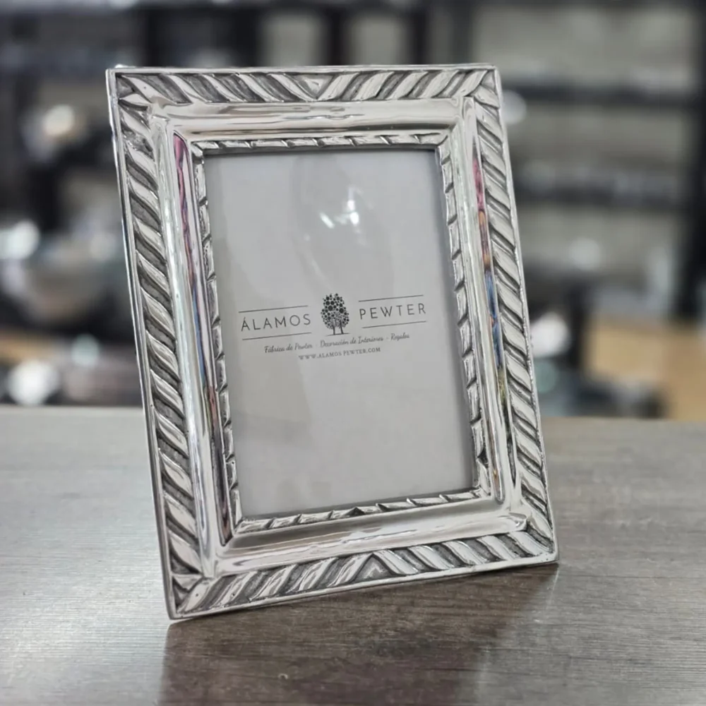 Porta Retrato Clásico Mediano