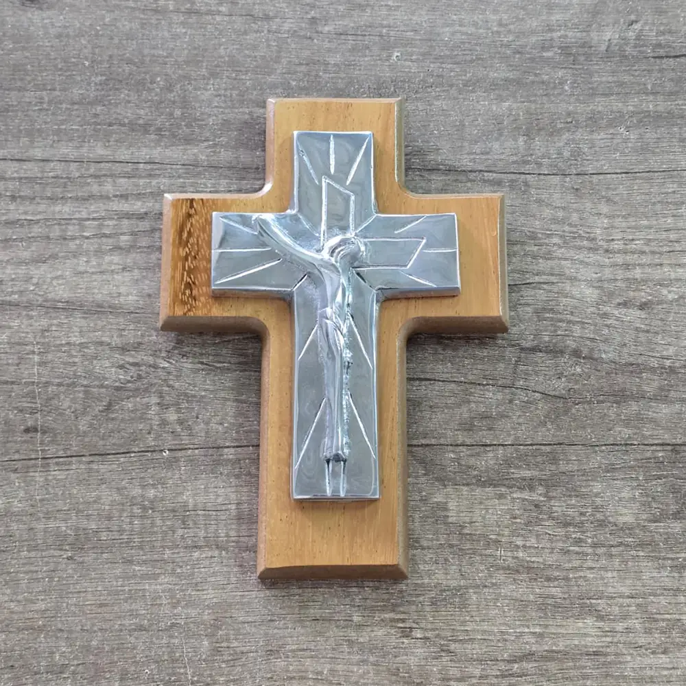 Cruz Cristo Dalí Parota
